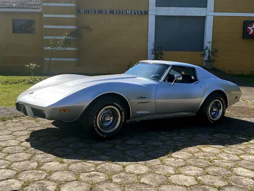 Chevrolet Corvette a partir de 1951 em Curitiba - PR