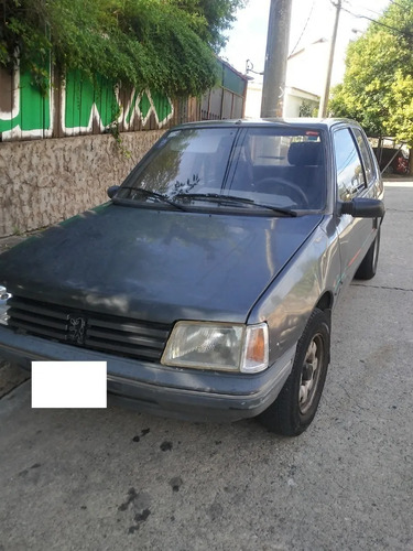 Peugeot 205