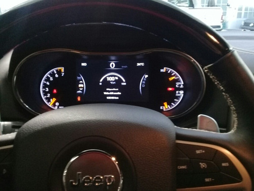 Jeep Grand Cherokee 3.6 Limited 286hp Techo + Llantas 18