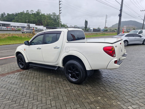 Mitsubishi L200 3.2 Triton Hpe Cab. Dupla 4x4 Aut. 4p