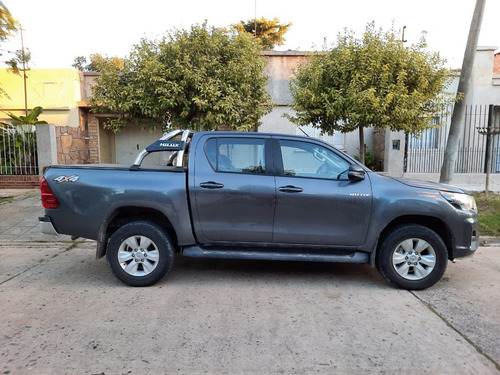 Toyota -hilux - 4x4 - Sr - 2020