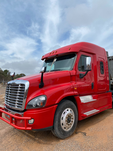 Freightliner Cascadia 2017 Tractocamión Con Dormitorio