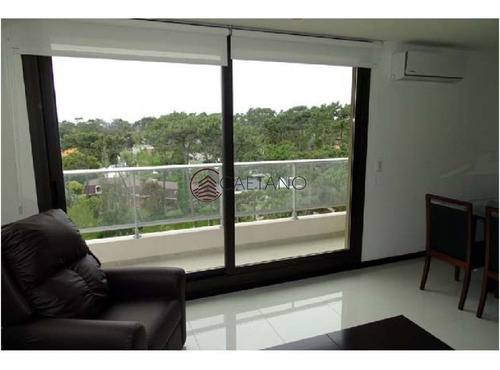 Imagen 9 de 30 de Lindisimo Edificio Ubicado A Pocas Cuadras Del Mar - Punta Del Este Roosevelt