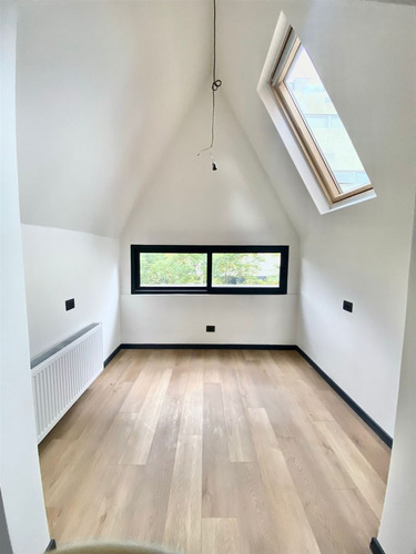 Townhouse Remodelada: Juan Xxiii / Buenaventura
