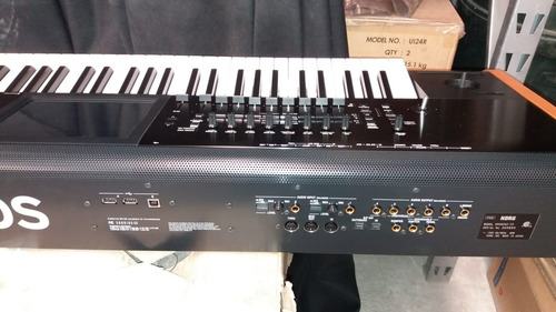 Teclado Sintetizador Korg Kronos2-73 Teclas (Usado)