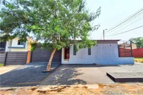 Comprar Chalet De 2 Habitaciones Zona Acceso Sur