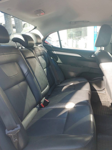 Imagen 11 de 13 de Citroën C4 Lounge 1.6i Thp Feel Pack Manual