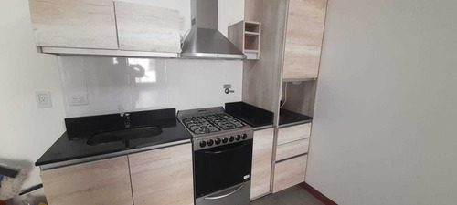 Imagen 4 de 9 de Monoambiente Con Balcón En Excelente Estad