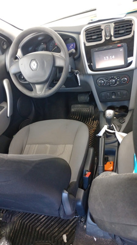 Renault Logan 1.6 Expression Hi-power Easy-r 4p