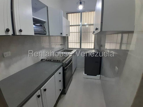 70m2 Apartamento De 2 Habitaciones 2 Cuadras Del Sambil Y 1 Cuadra De La Plaza La Candelaria., Mls#25-23557