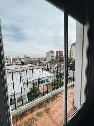 Imagen 6 de 13 de Venta Departamento 3 Ambientes En La Lucila Con Balcón Y Terraza Común