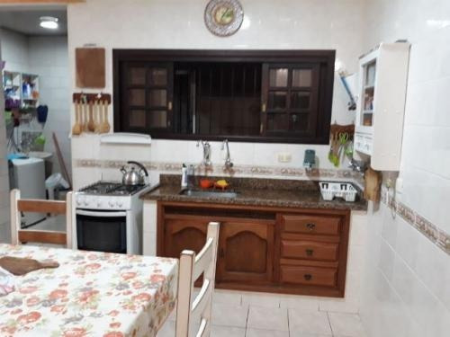 Imagem 3 de 8 de Casa Lado Praia À 200 Metros Do Mar! Com 300m² - 7328 Lc