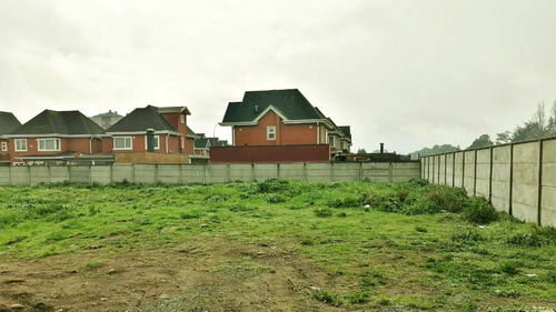 Imagen 3 de 12 de Vendemos Excelente Sitio En Condominio En Av. Los Pablos