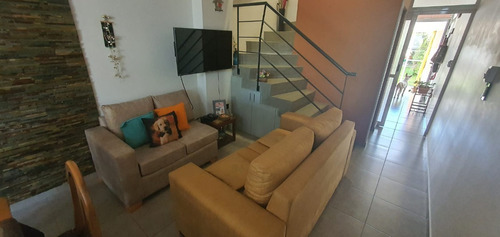 Imagen 4 de 14 de Duplex 3 Ambientes, 2 Baños, Cochera, Jardin Y Parrilla, La Plata, Permuta Por Ph !