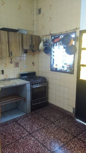 Imagen 4 de 12 de Casa Para 2 Familias En Venta En Ituzaingo Sur
