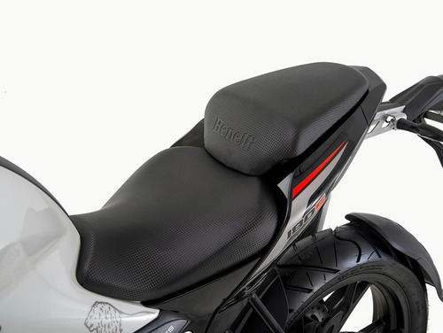 Imagen 14 de 22 de Benelli 180s