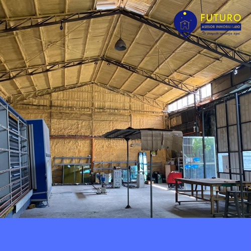 Se Arrienda Bodega En Pueblo Nuevo, Calle Centenario A Metro