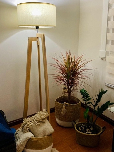 Lampara De Pie *oferta* Trípode Estilo Nórdico En Madera