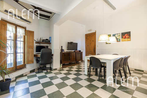 Casa Tipo Chalet Inglés En José Marmol