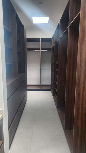 Casas En Venta En Hacienda Carlota, 4ta Recamara En Pb, Jardín, Lujo !