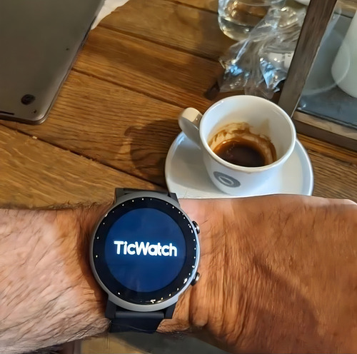 Ticwatch E3 Como Caixa Cinza-escuro Pulseira Cinza-escuro Desenho Da Pulseira Mesh