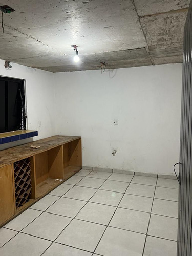 Se Vende Salón De Fiestas , En