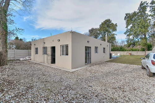 Imagen 13 de 16 de Alquiler Casa Quinta Semana, Quincena Disponible A Partir De Marzo, Semana Santa, Carnaval Zona Oeste, Pileta, Parrilla, Parque, No Apto Eventos, Juego/casita De Niños, Wifi Cerca Acceso Oeste
