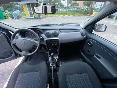 Renault Logan Familier 1-4 Mt 2014