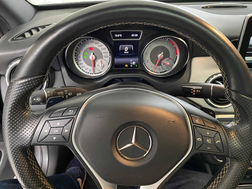 Mercedes-benz Gla 200 1.6 Vision 16v Turbo Flex 5p 41mil Km