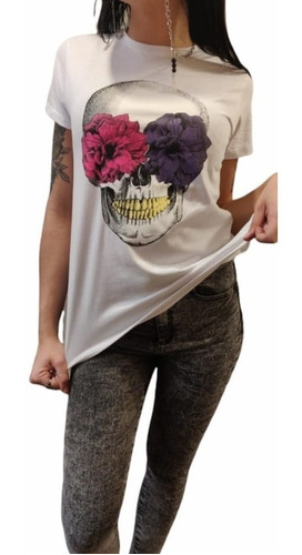 Remera Mujer Calavera Con Rosas Algodon  Brendy Store