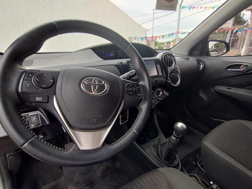 Toyota Etios 1.5 5p Xls 6mt