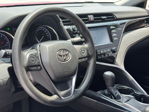 Toyota Camry 2.5 Le At