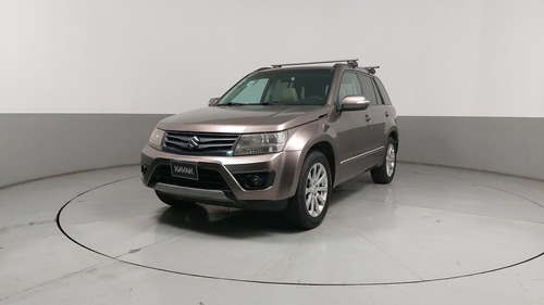 Suzuki Grand Vitara 2.4 L4 GLS AT