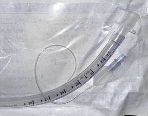 Tubo Endotraqueal Con Globo 9.0 Mm (36 Fr ) Cja/10 Pzas.
