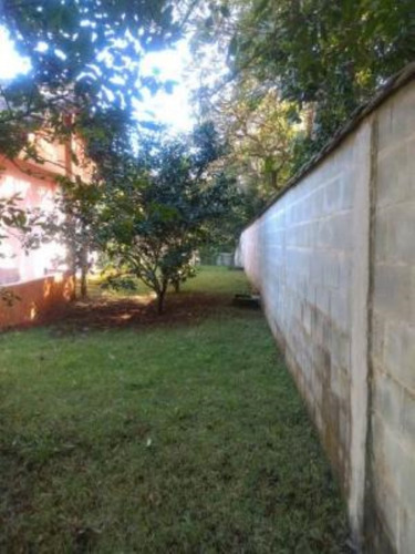 Imagem 4 de 17 de Chácara Murada No Jardim Coronel, Em Itanhaém, Litoral Sul De São Paulo, Localizado Lado Serra. Imóvel Com 1575 M² De Área Total, Sendo 135 M² De Área Construída. Possui Arvores Frutíferas, Varanda, W