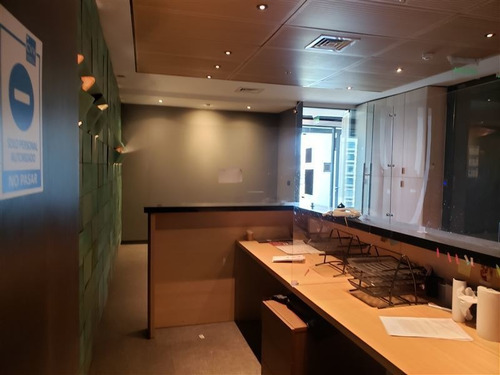 Oficina En Arriendo Habilitación Moderna