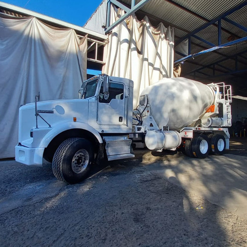Imagen 2 de 10 de Trompo Revolvedor Kenworth 2011 Con Olla Nueva 8m3 Mixer