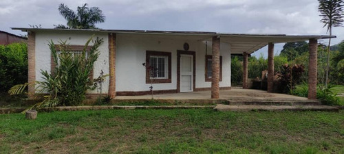 Venta De Parcela Con Casa En Montalban, Carabobo - 886