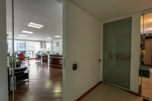 Oficina En Arriendo En La Castellana. Cod A1038737