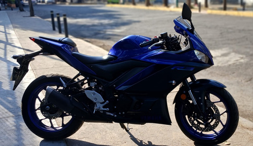 Moto Deportiva Yamaha R3 2024