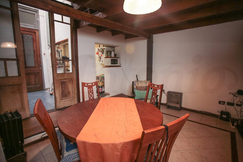 Imagen 9 de 27 de Venta- P.h De 3 Ambientes Con Habitación Auxiliar En Planta Baja - Caballito