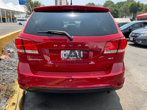 Dodge Journey 2.4 Sxt 7 Pasajeros At
