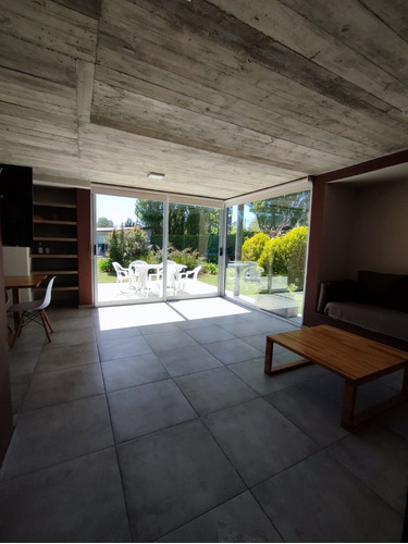 Imagen 19 de 29 de Complejo De Casas De Alquiler En Miramar