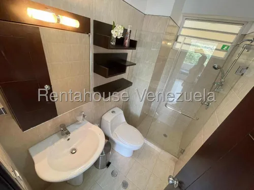 Apartamento En Lomas Del Sol