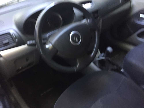Imagen 6 de 8 de Renault Symbol 2009 1.6 Luxe