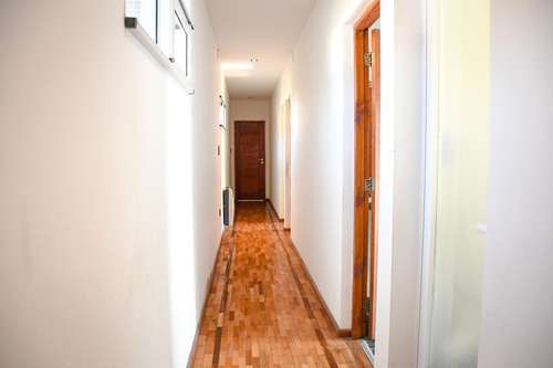 Casa En Venta Con Pileta En Barrio Privado La Carolina Golf Y Country Club
