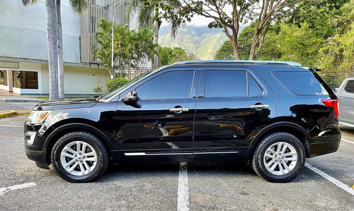 Imagen 4 de 10 de Ford Explorer Limited