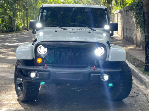 Imagen 5 de 15 de Jeep Wrangler Sahara Sahara Unlimited