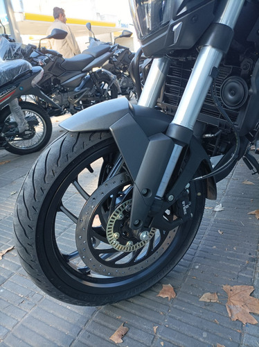 Imagen 11 de 15 de Bajaj Dominar