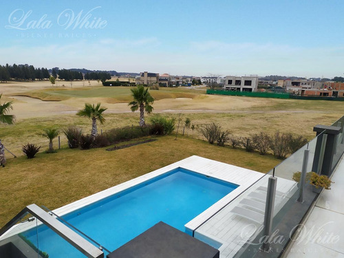 Imagen 18 de 25 de Reservada - Venta - Casa En La Providencia